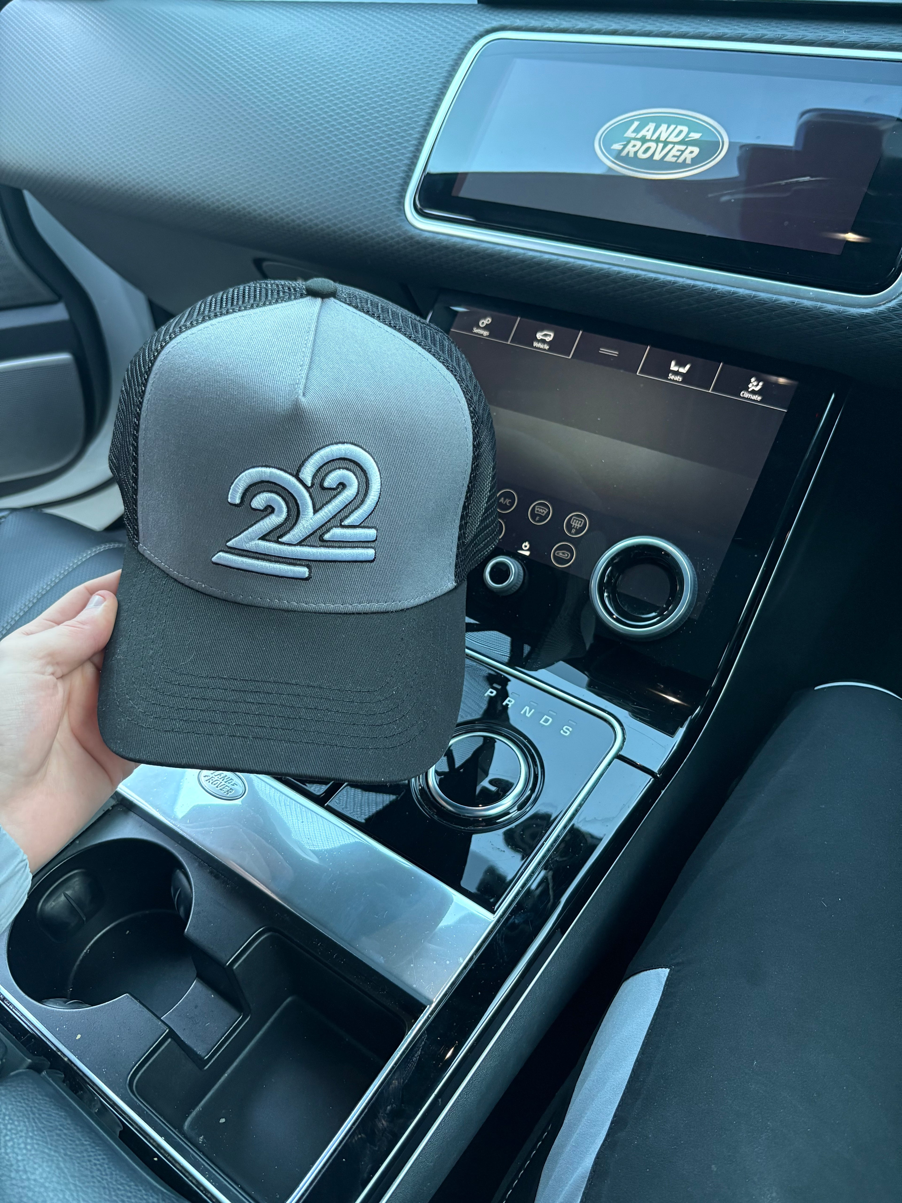 Moon Grey 22PERFORM CAP (restock)