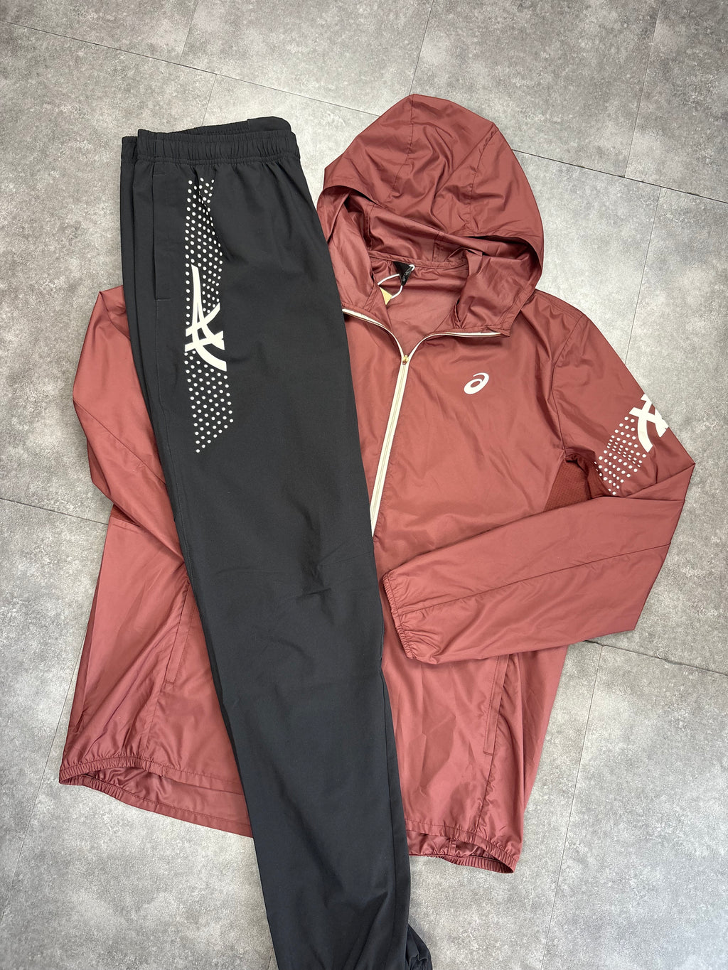 ASICS icon tracksuit "dark planet/black"