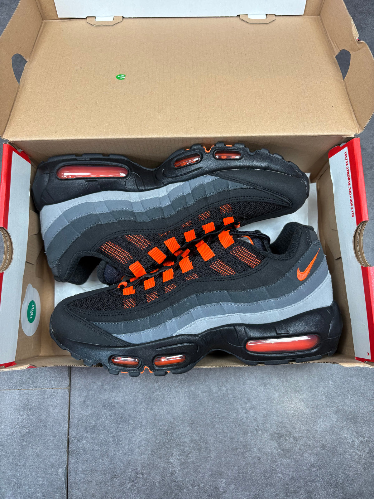 Nike air max 95 "hyper crimson"