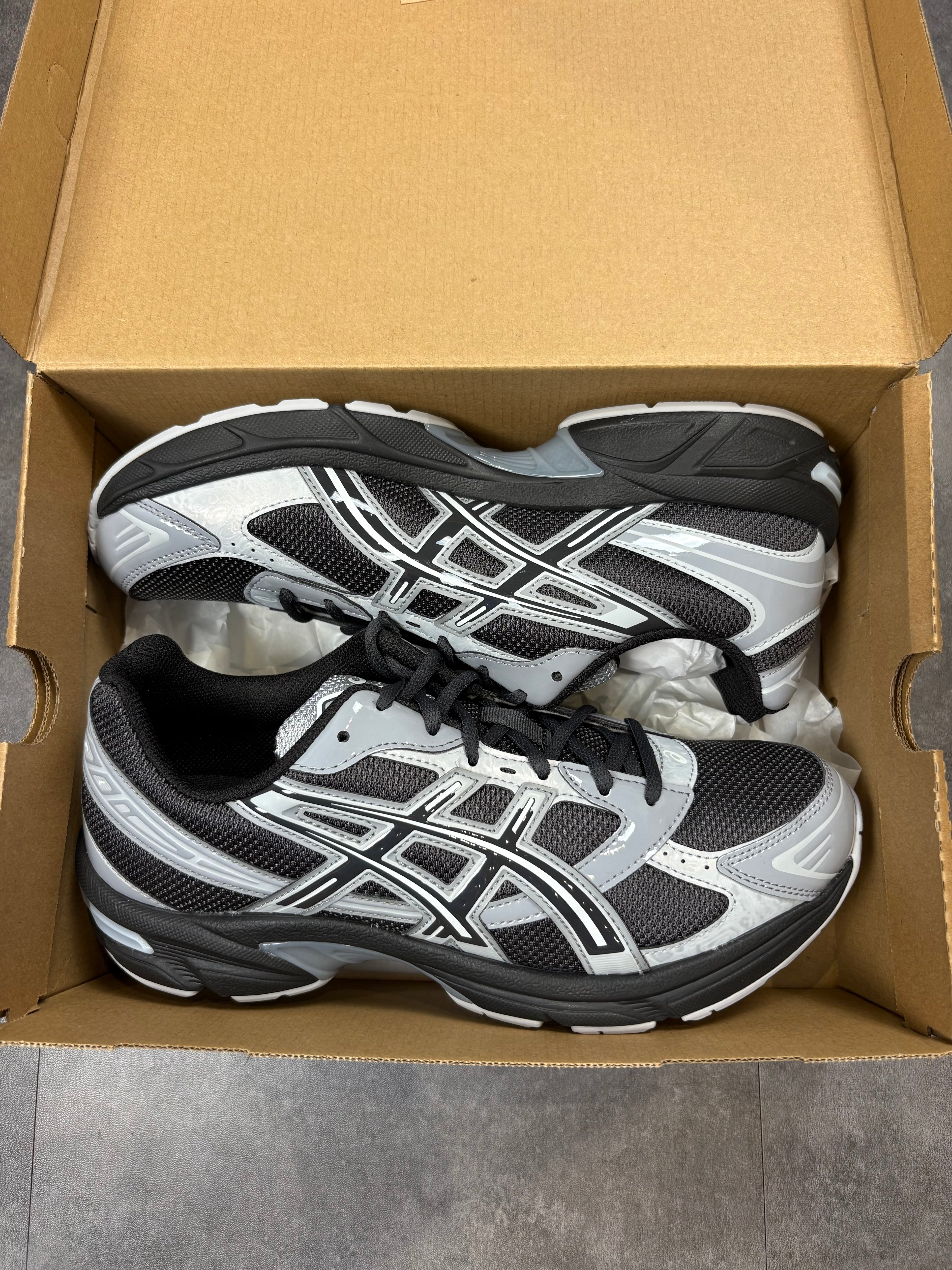 ASICS gel 1130- light grey/black