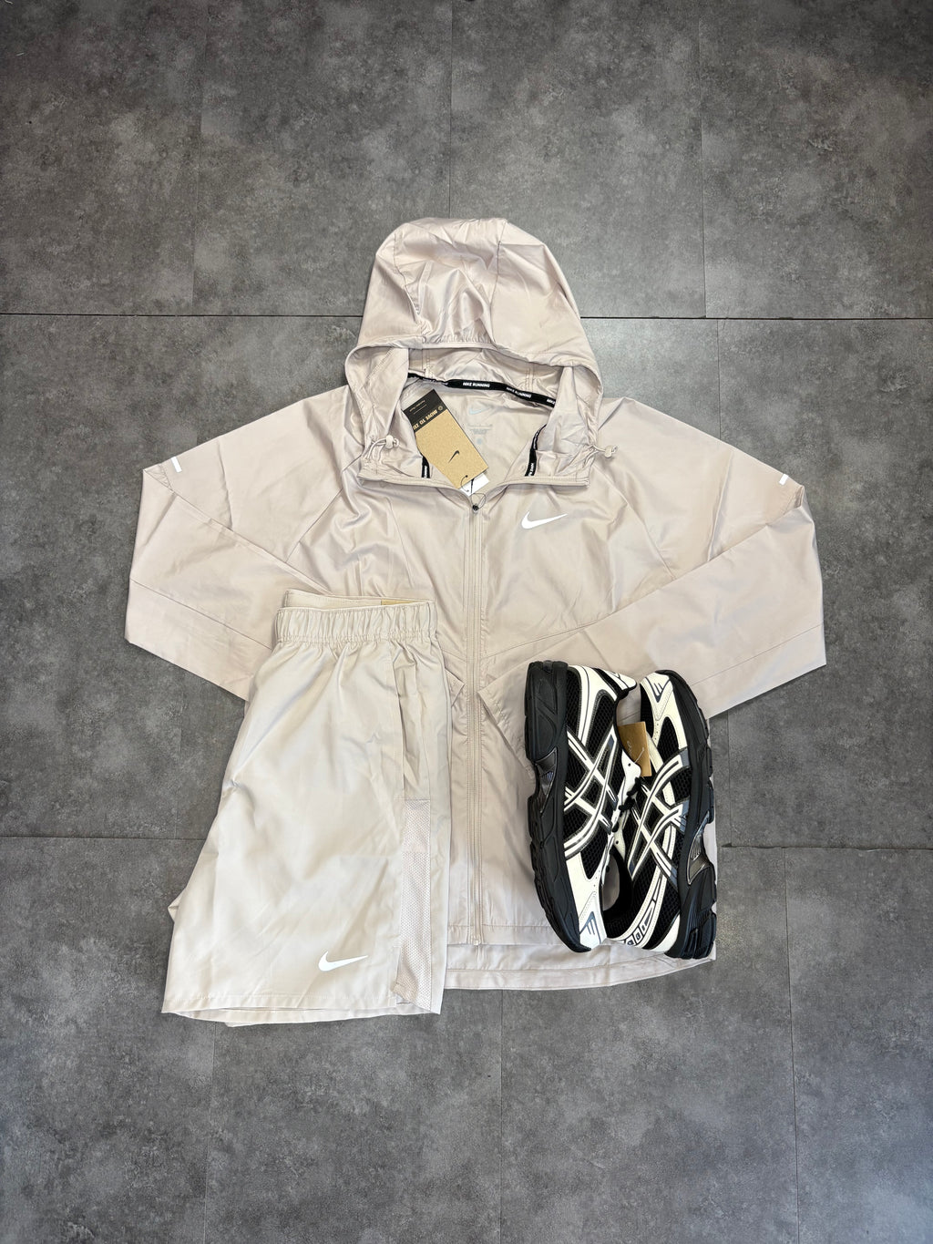 Nike repel short set "Cream"