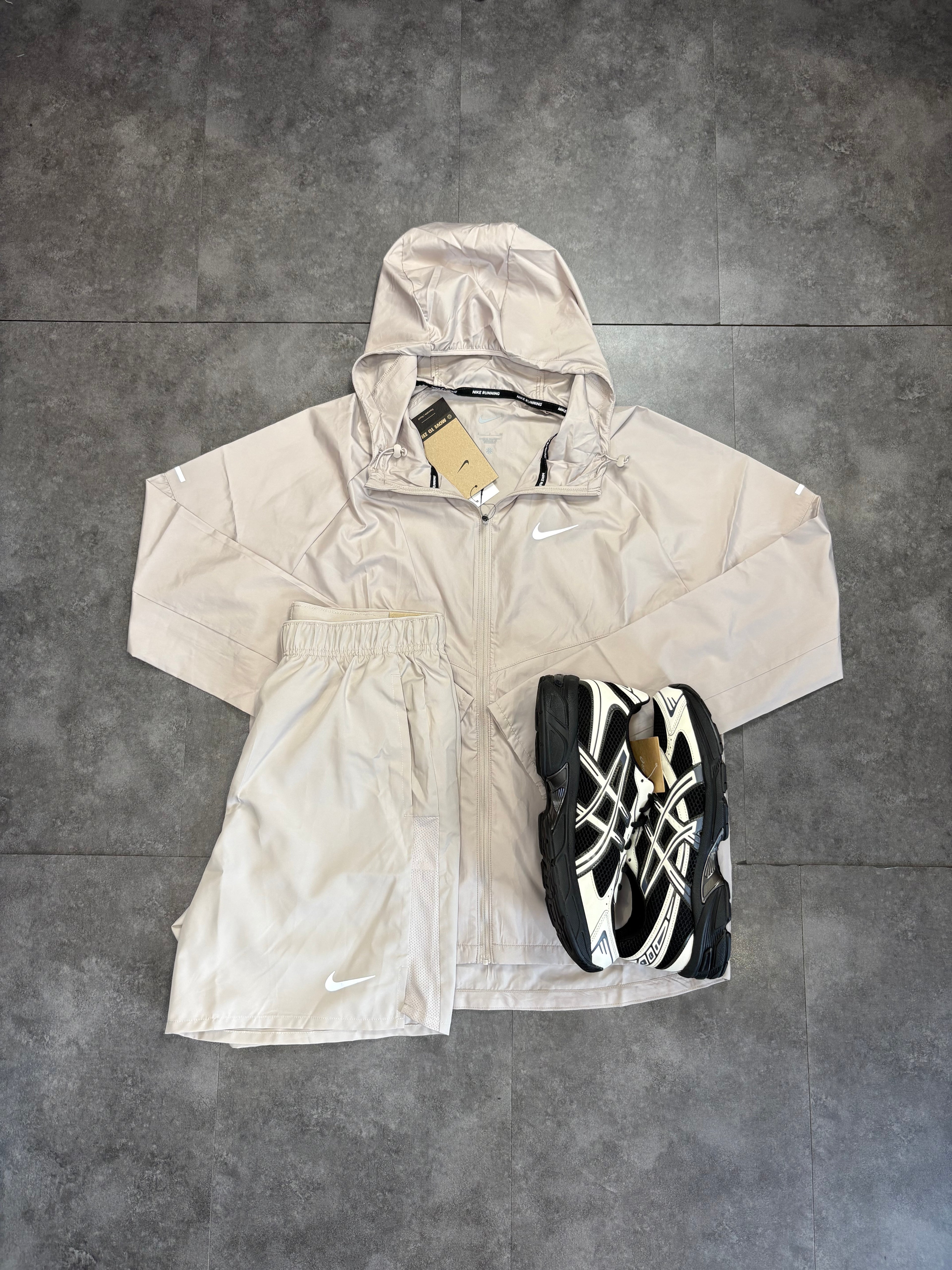Nike repel short set "Cream"