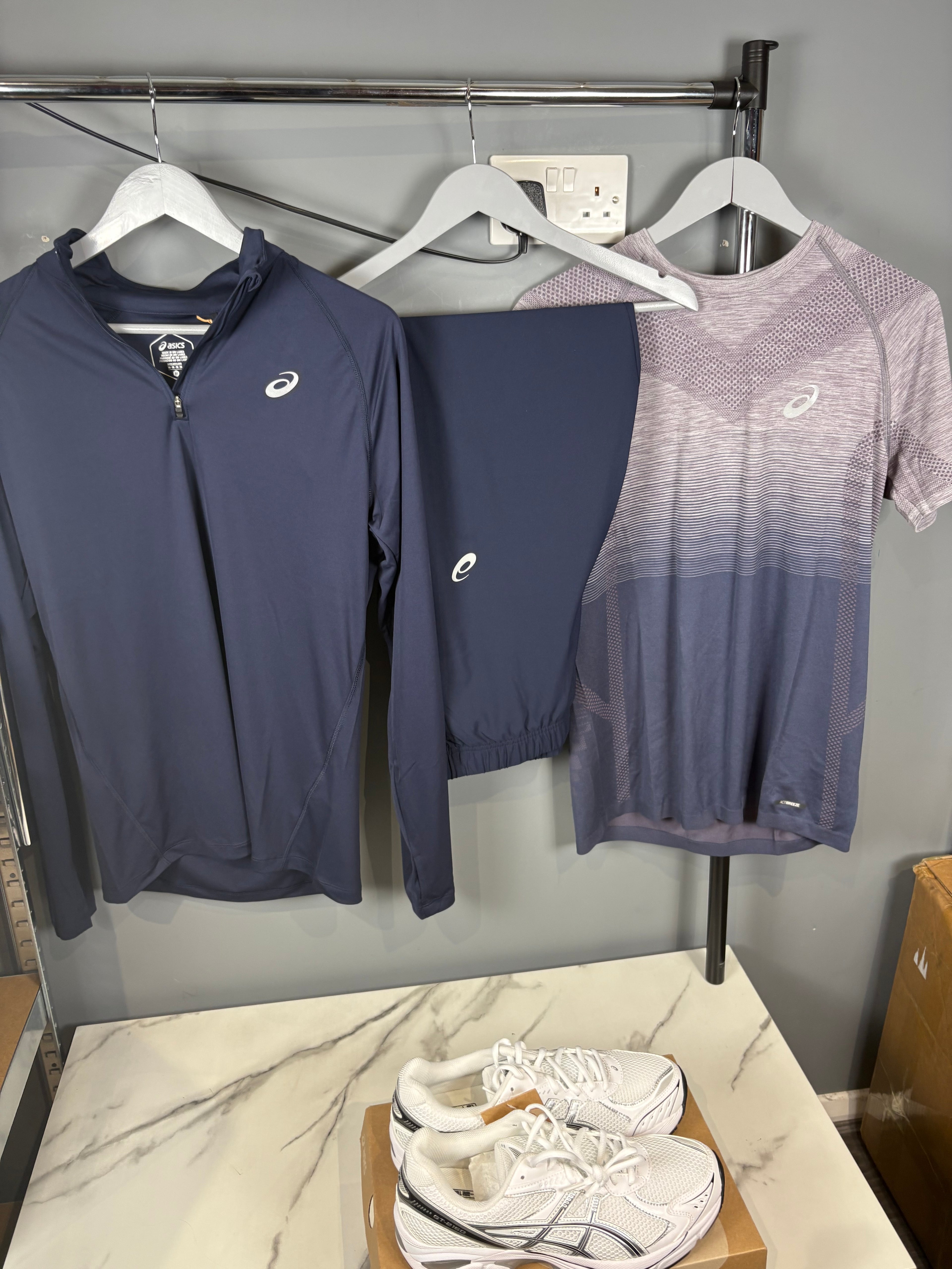 Mens navy asics set