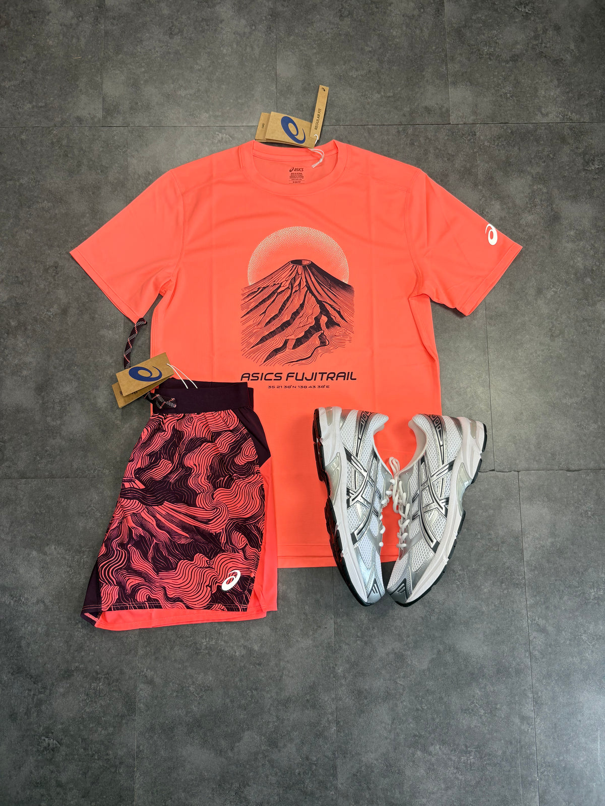 ASICS fujitrial short set "peach/maroon"
