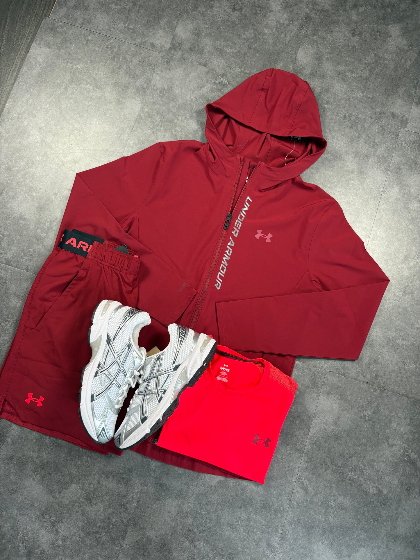 Mens maroon and crimson U/A 3 piece
