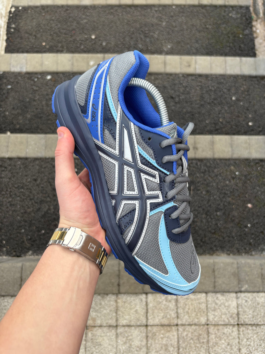 Mens blue 100s ASICS