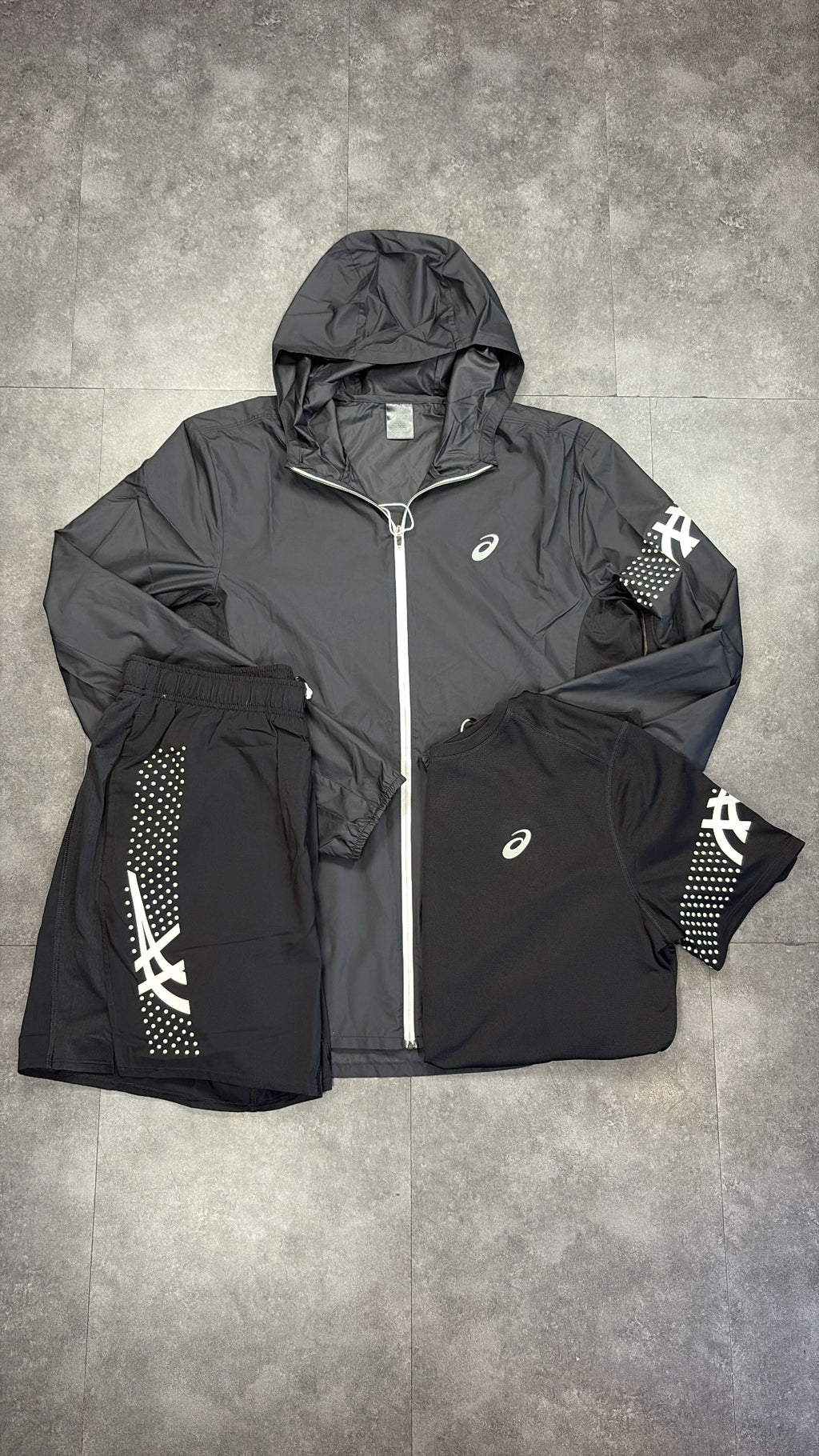 ASICS icon short set "black/white"