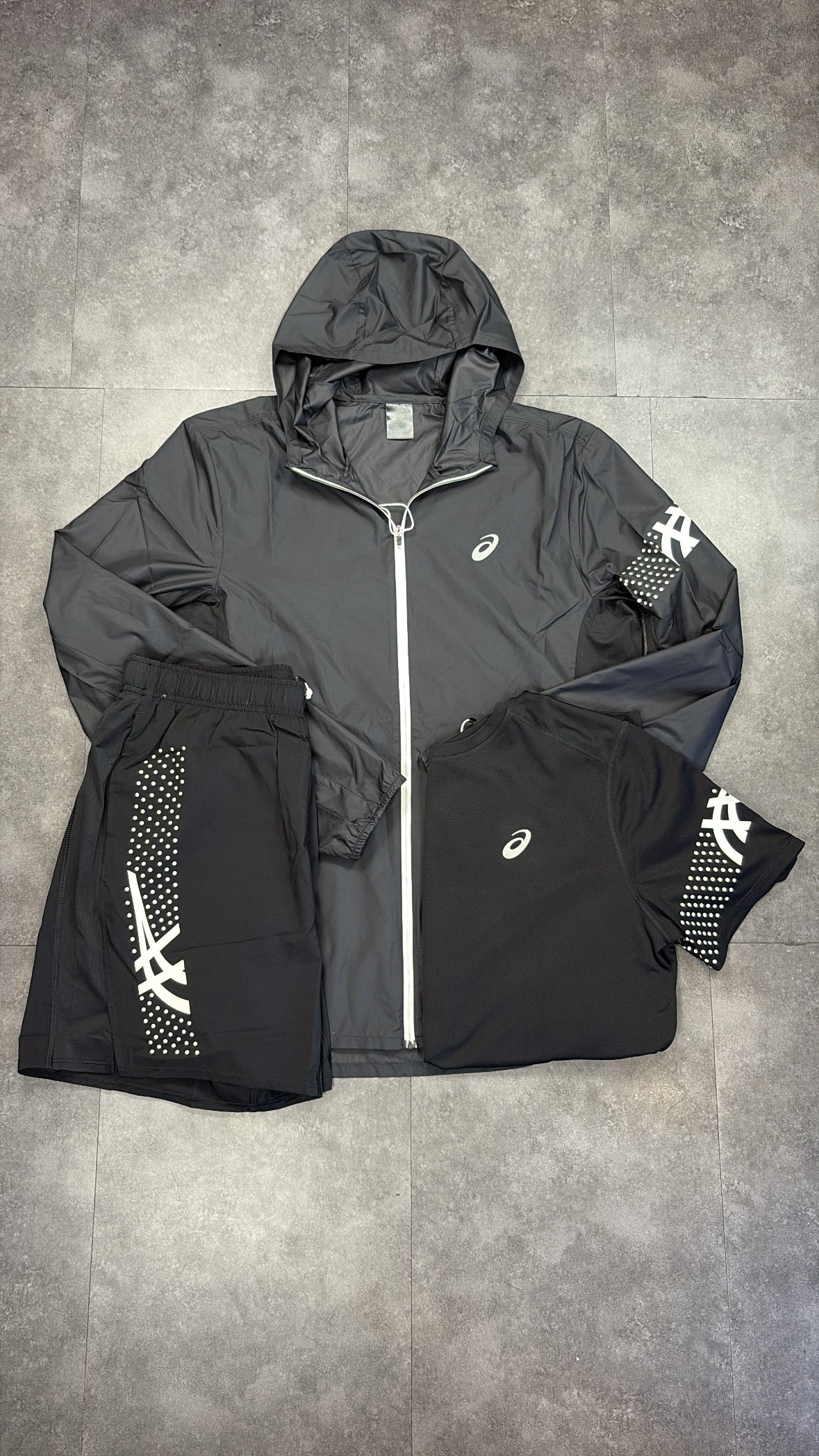 ASICS icon short set "black/white"