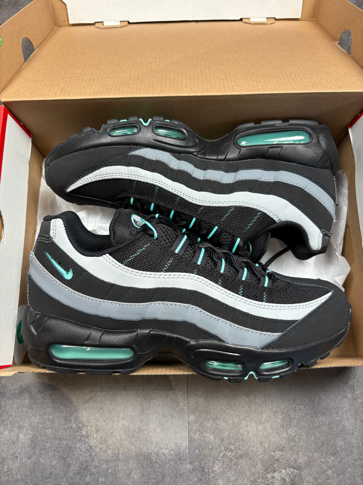 Nike Air Max 95 trainers "Jade Jewel"
