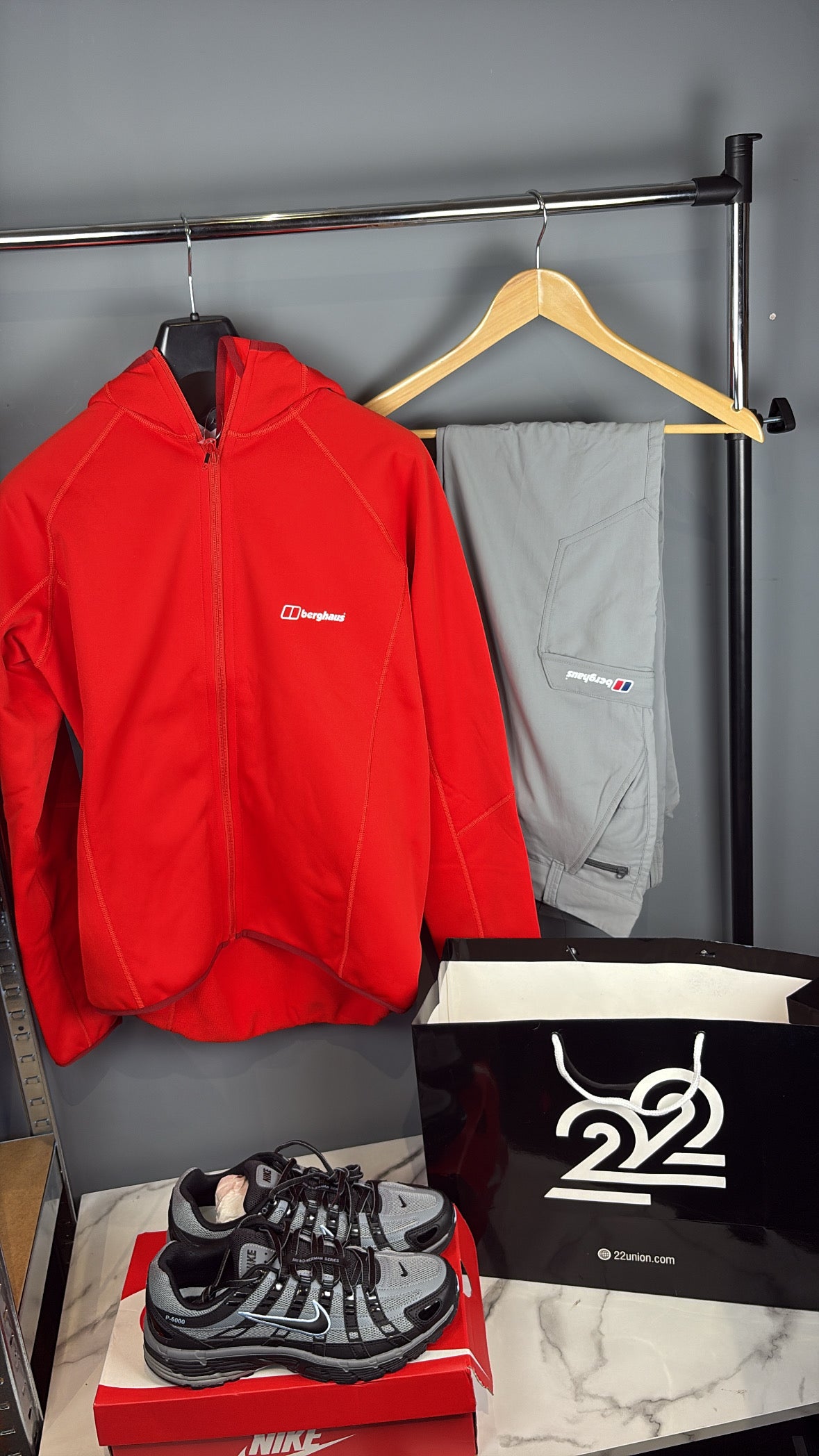Mens hot red berghaus tracksuit