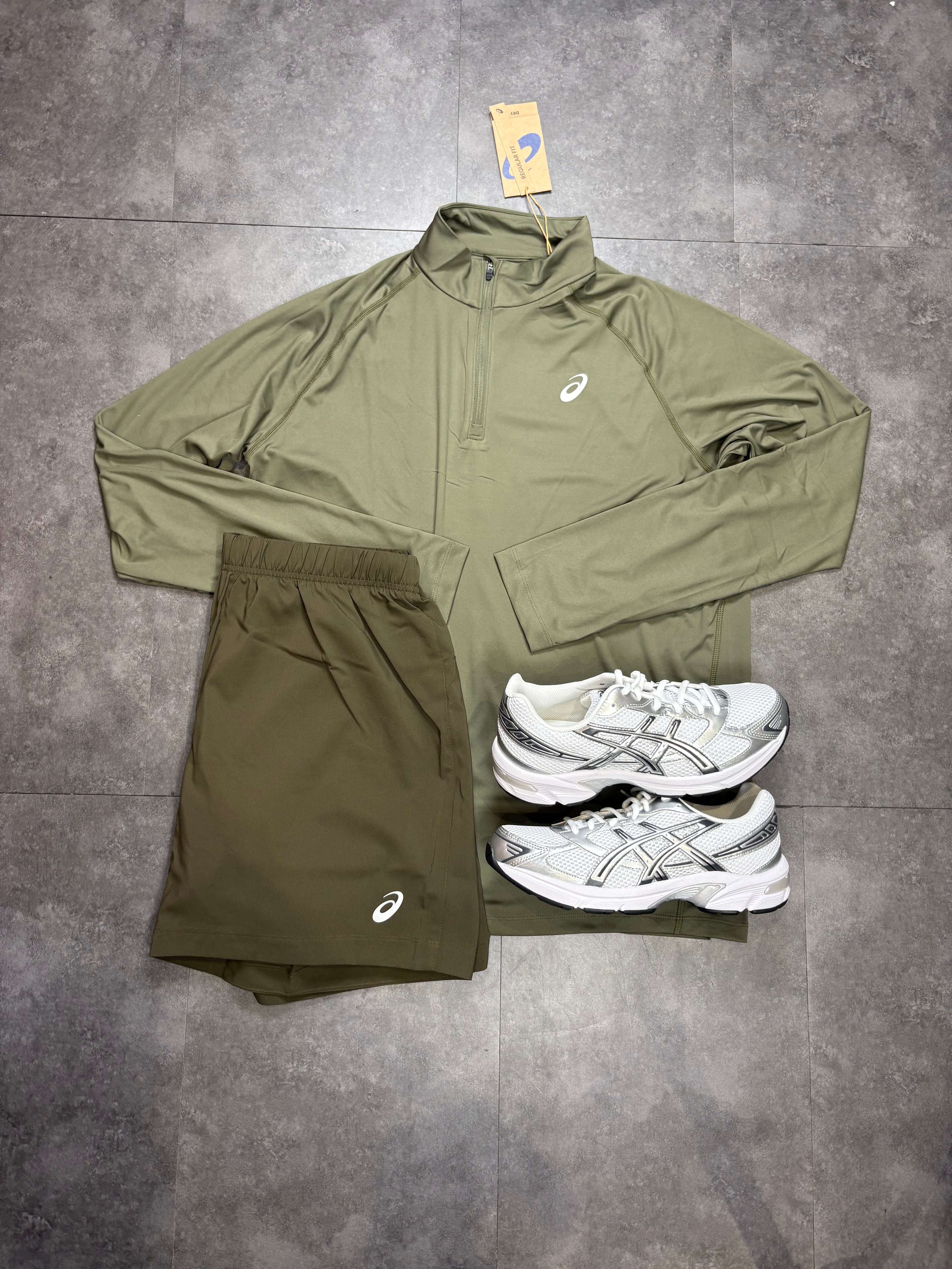 ASICS short set "khaki"