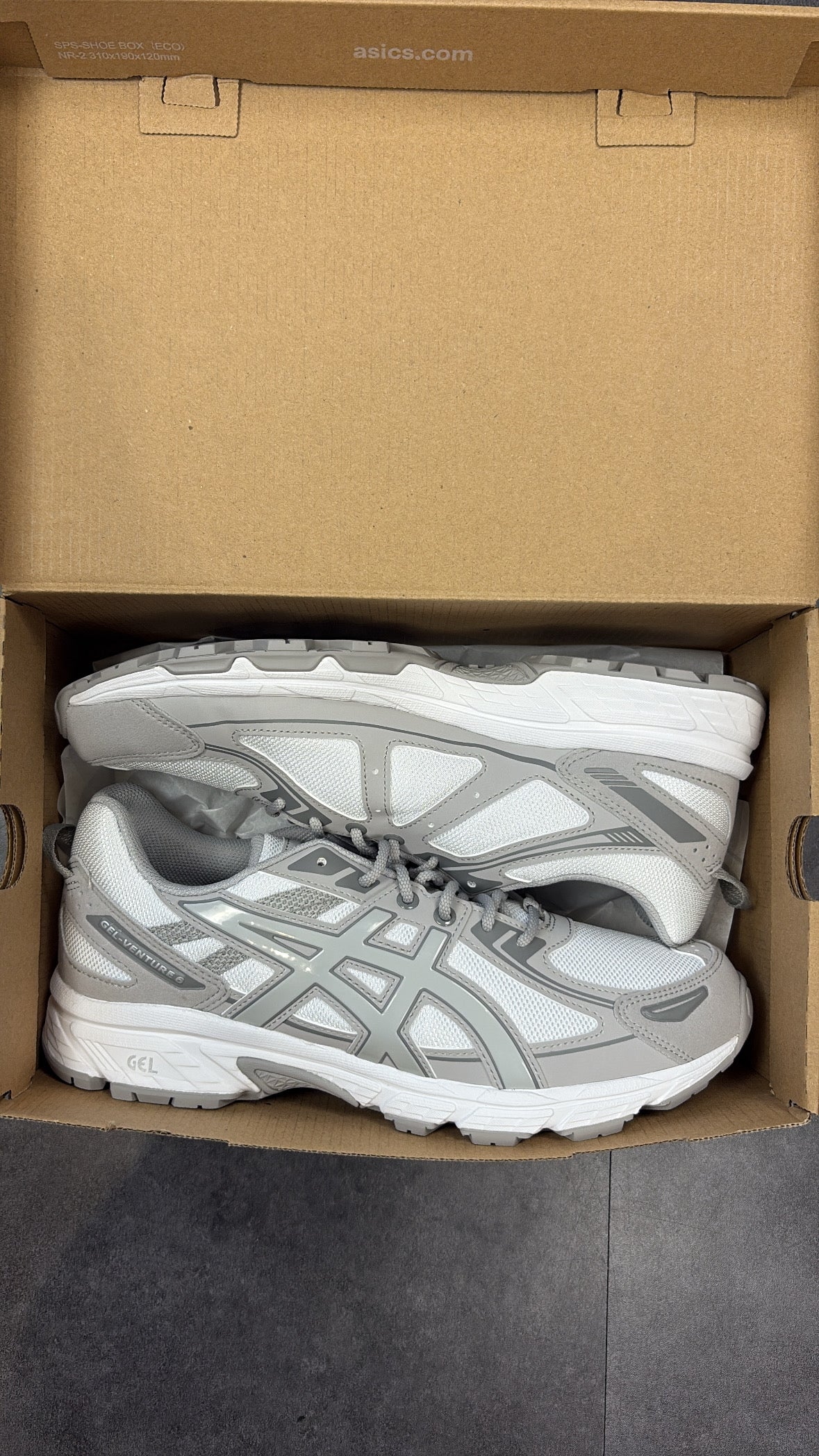 ASICS gel venture 6 "cement grey/white"