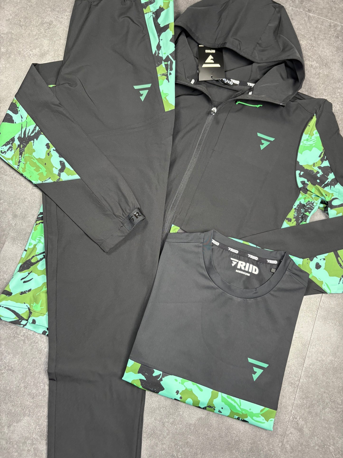 Mens Green camo Griid 3 piece