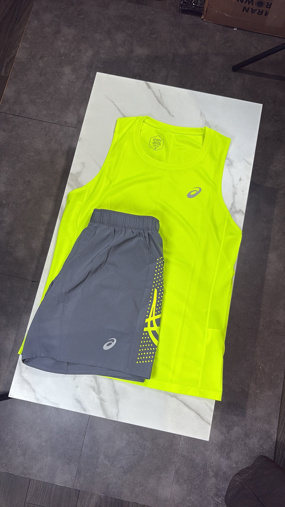 ASICS vest set