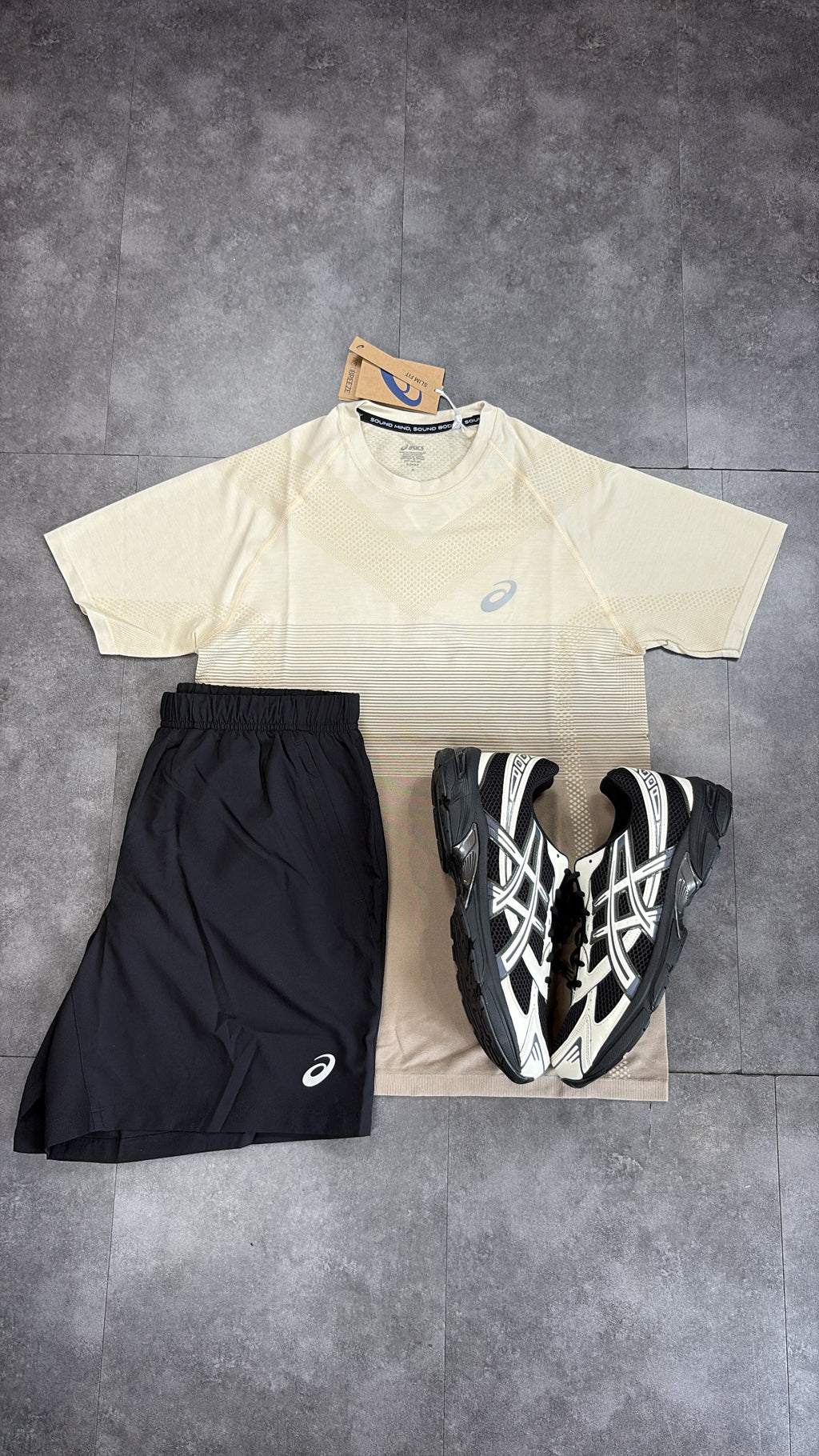 ASICS seamless short set "beige/black"