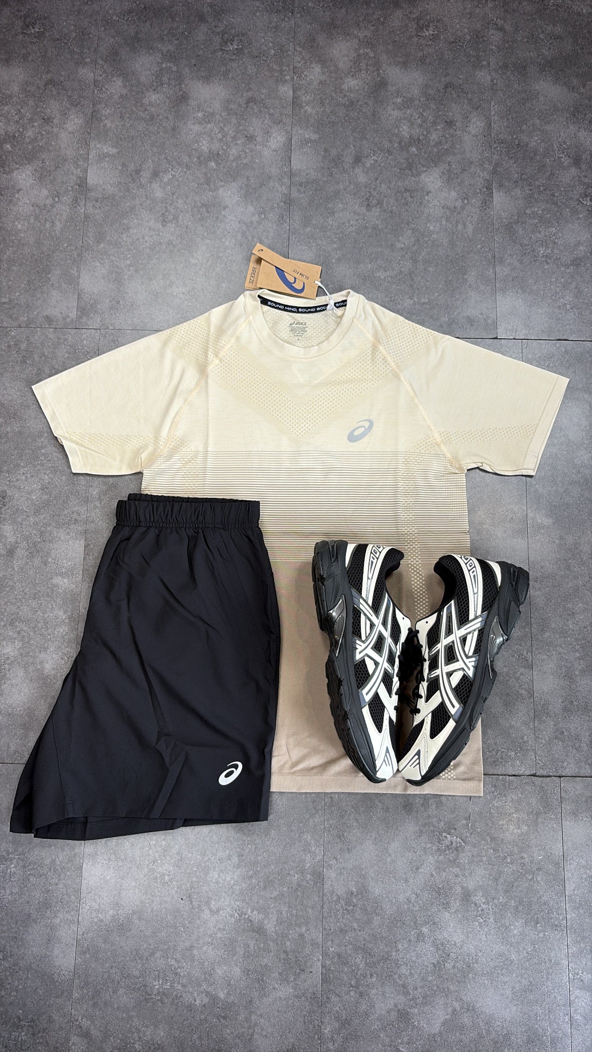 ASICS seamless short set "beige/black"