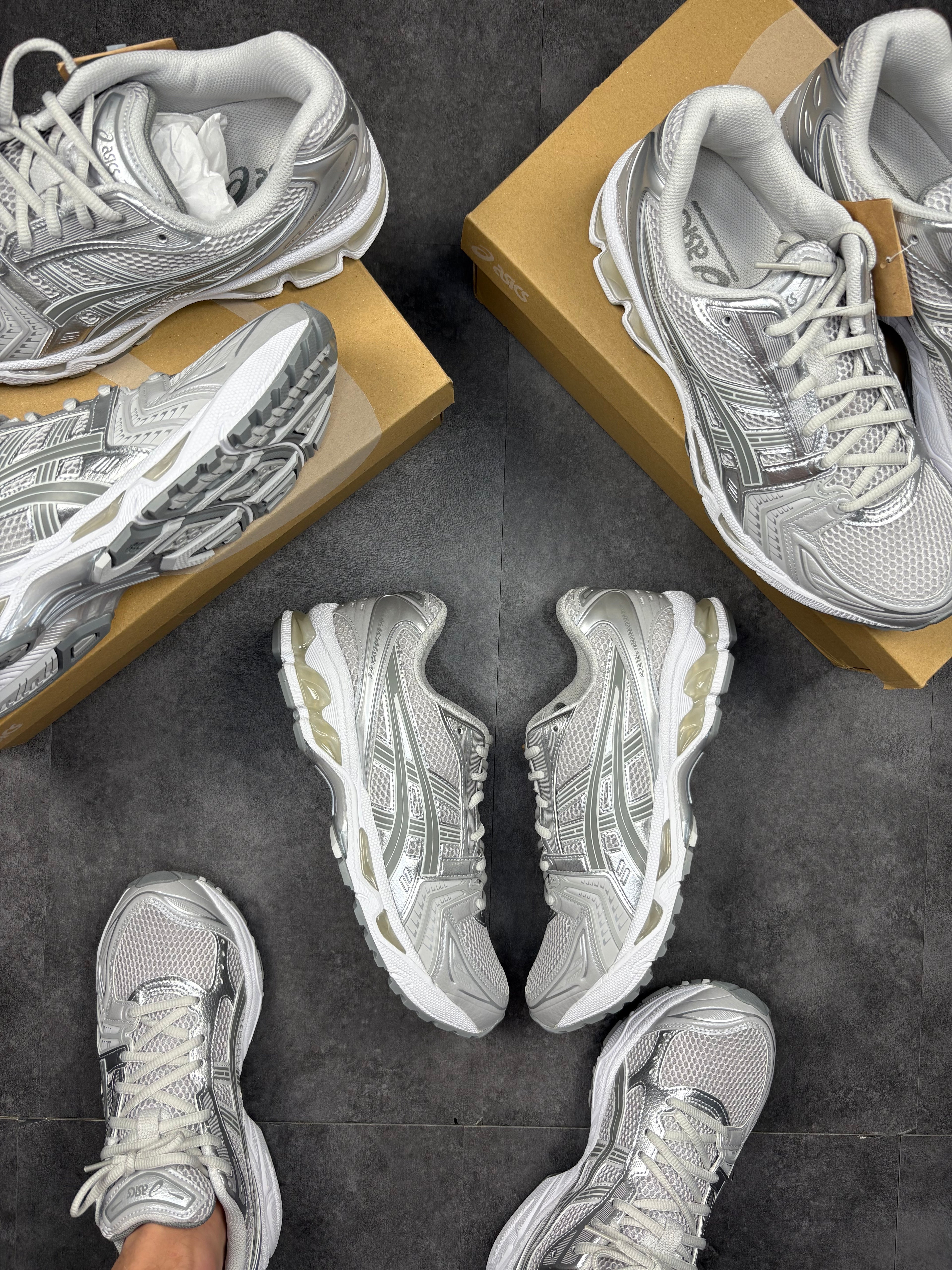 ASICS light grey gel keyano