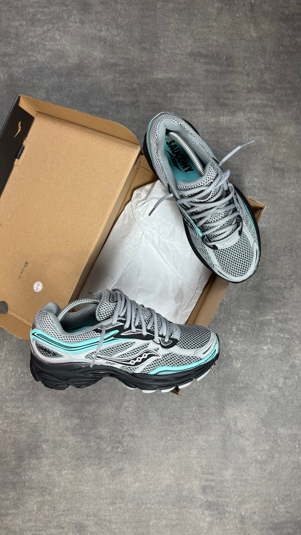 Saucony Pro Grid Omni 9 Fossil Splash