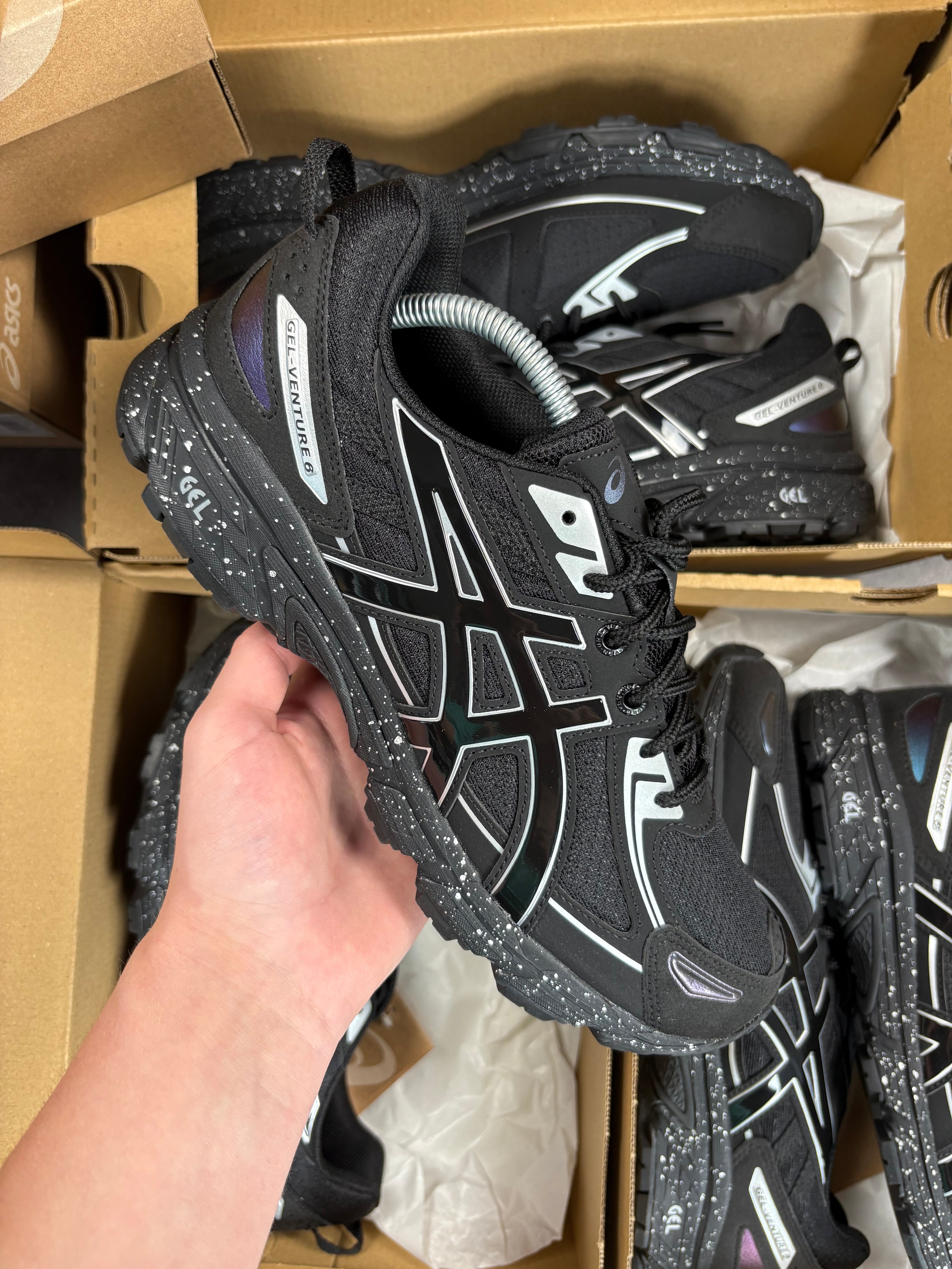 Mens black gel asics