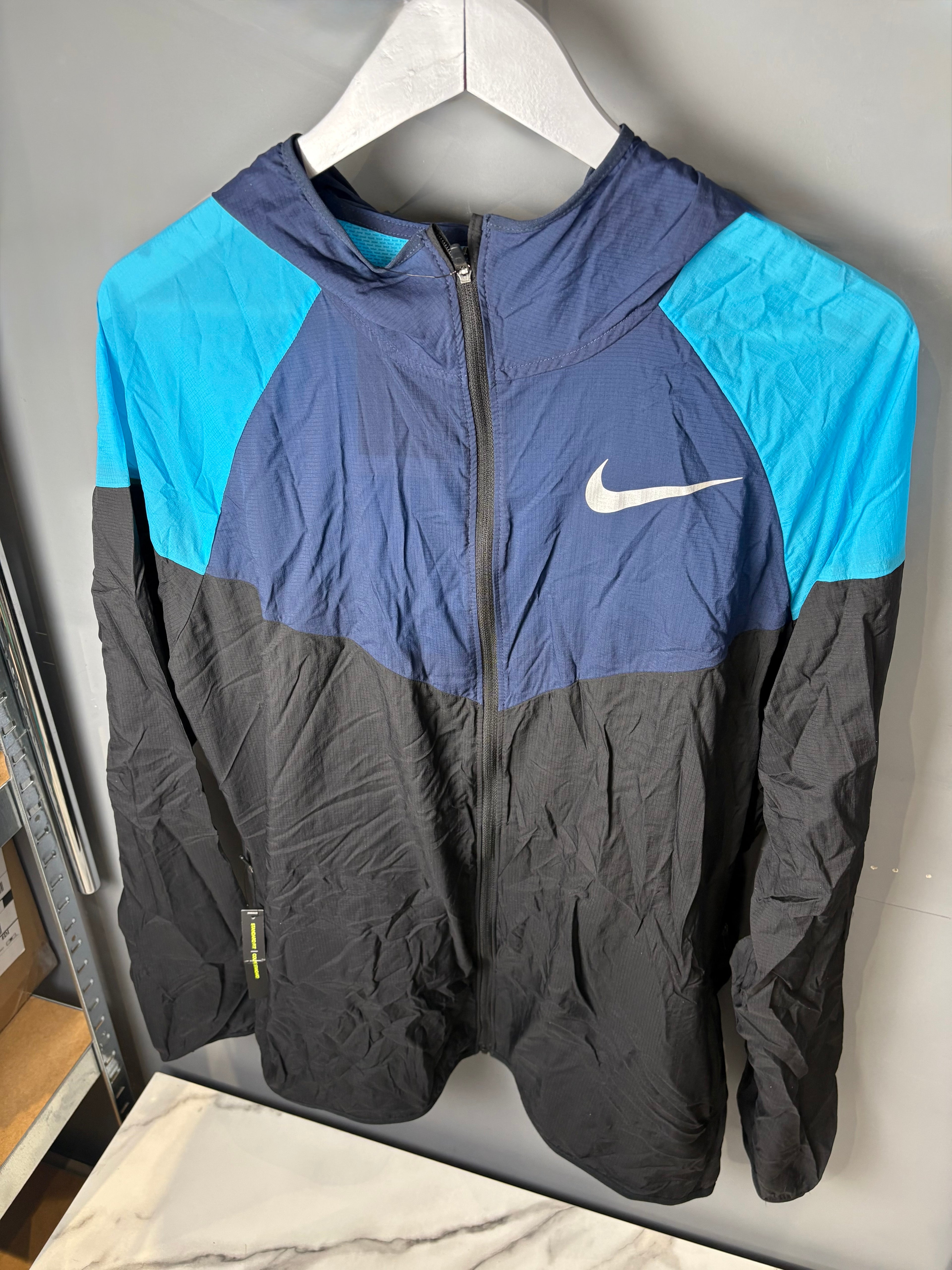 Rare nike windbreaker