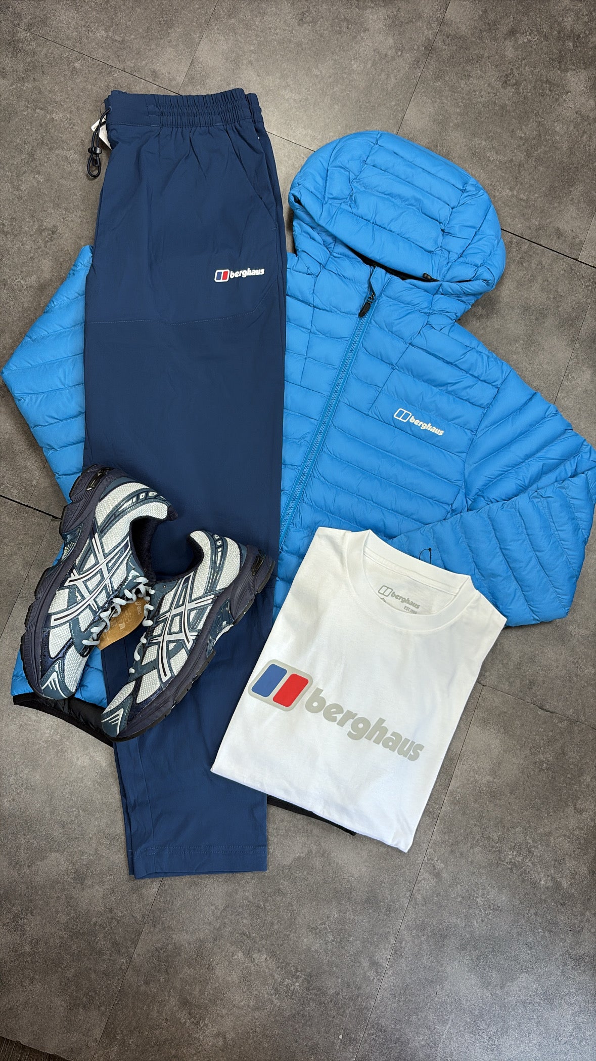Berghaus puffer tracksuit "sky blue/navy"