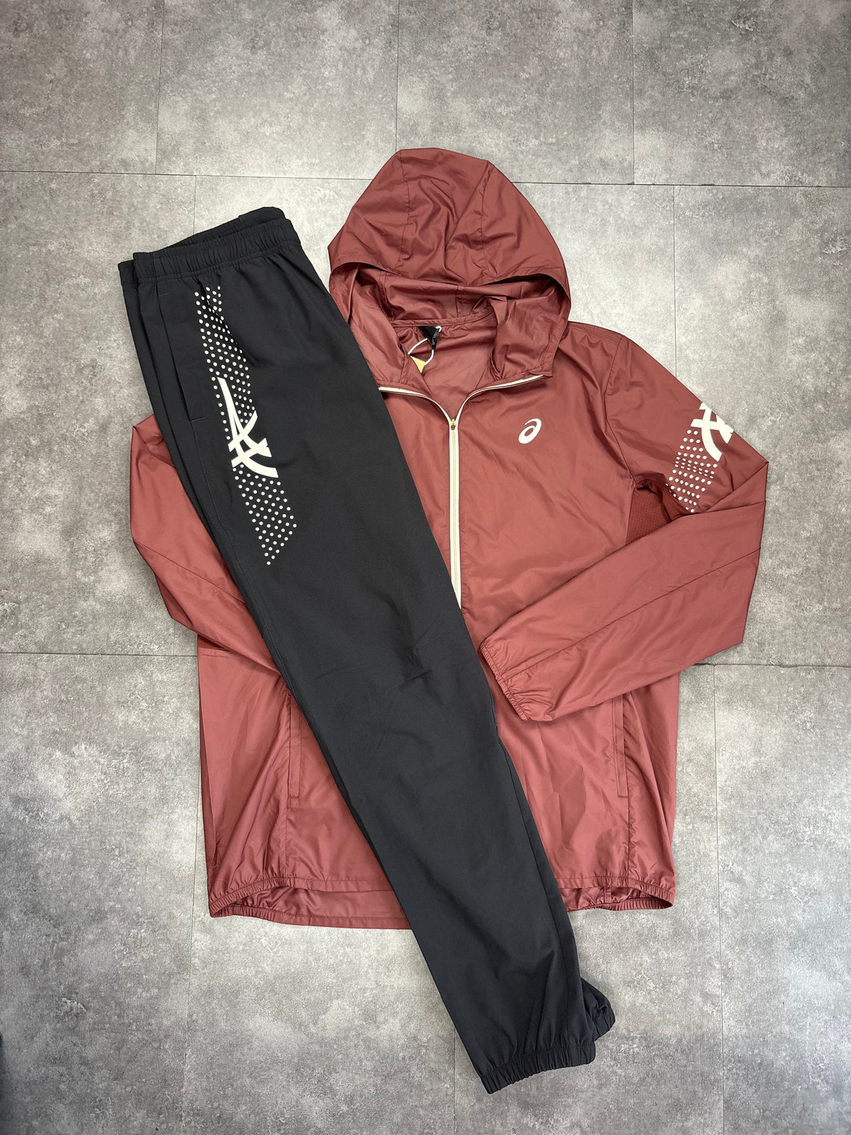 ASICS icon tracksuit "dark planet/black"