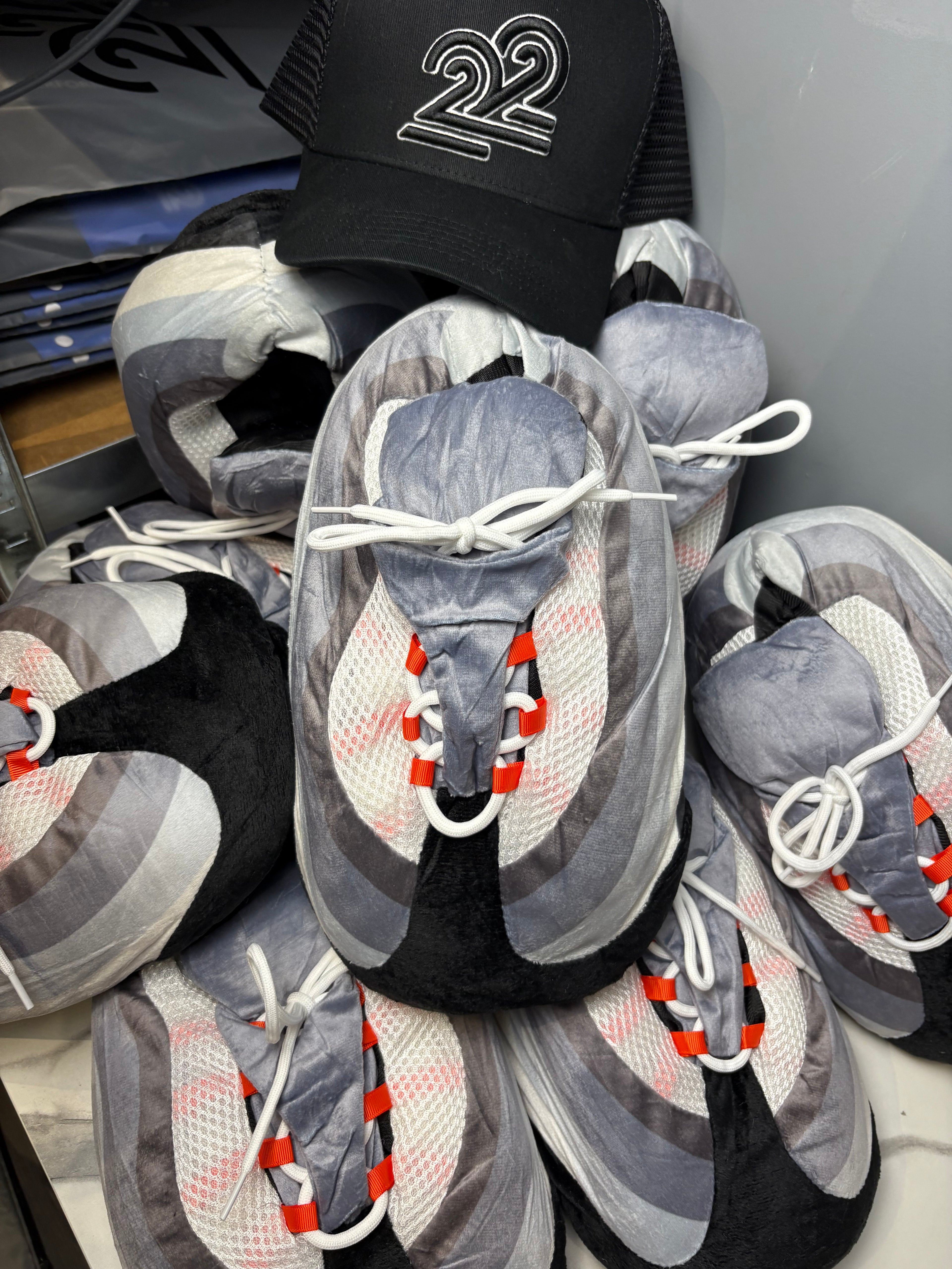 Mandarin 95s slippers